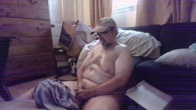 Mikeyluv2 live cam on Cam4