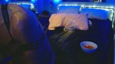 Mikyfoxx live cam on Cam4