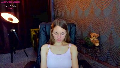 MilaAddams live cam on Cam4