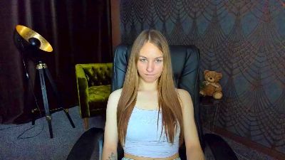 MilaAddams live cam on Cam4