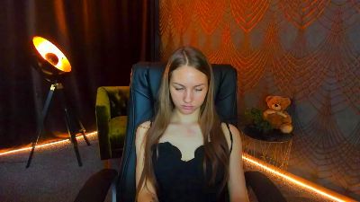 MilaAddams live cam on Cam4