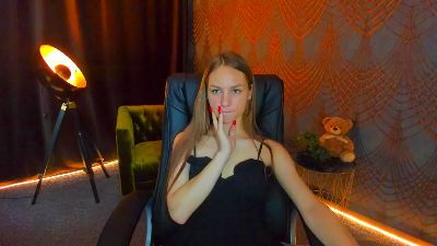 MilaAddams live cam on Cam4