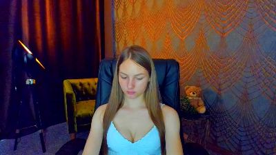 MilaAddams live cam on Cam4
