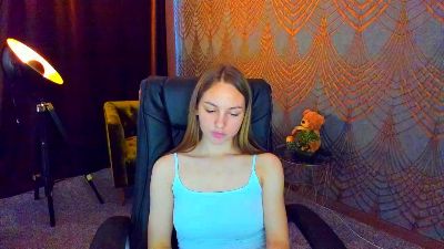 MilaAddams live cam on Cam4