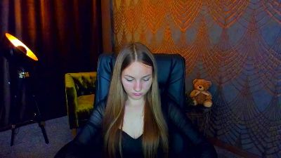 MilaAddams live cam on Cam4