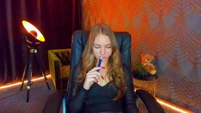 MilaAddams live cam on Cam4