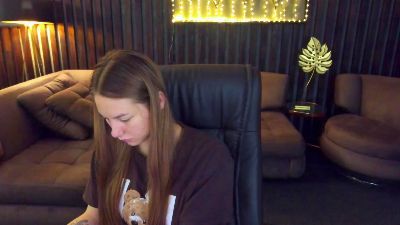 MilaAddams live cam on Cam4