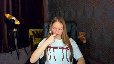 MilaAddams live cam on Cam4
