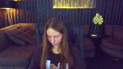 MilaAddams live cam on Cam4