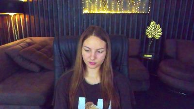 MilaAddams live cam on Cam4