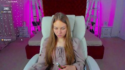 MilaAddams live cam on Cam4