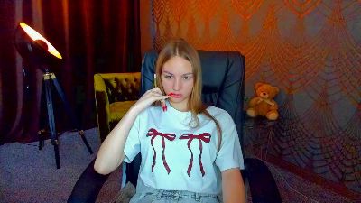 MilaAddams live cam on Cam4