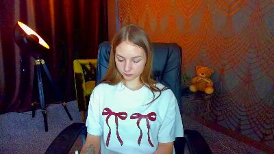 MilaAddams live cam on Cam4