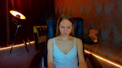 MilaAddams live cam on Cam4