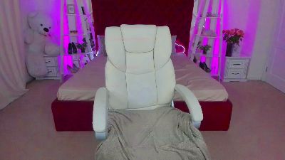 MilaAddams live cam on Cam4