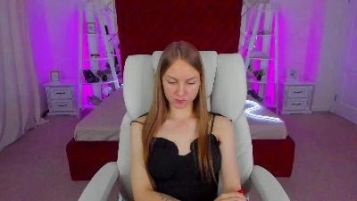 MilaAddams live cam on Cam4