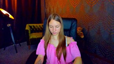 MilaAddams live cam on Cam4