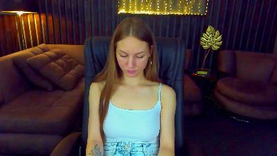 MilaAddams live cam on Cam4