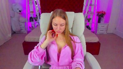 MilaAddams live cam on Cam4