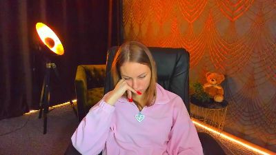 MilaAddams live cam on Cam4