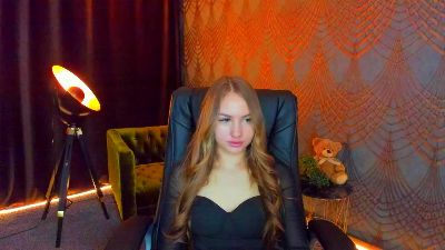 MilaAddams live cam on Cam4