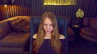 MilaAddams live cam on Cam4