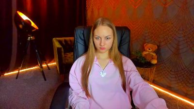 MilaAddams live cam on Cam4
