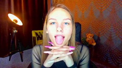 MilaAddams live cam on Cam4