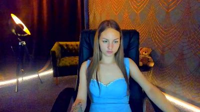 MilaAddams live cam on Cam4