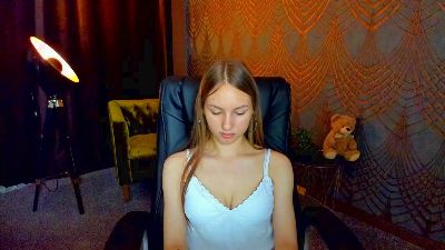 MilaAddams live cam on Cam4