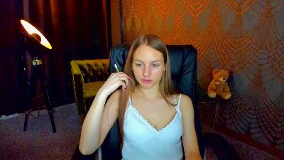 MilaAddams live cam on Cam4