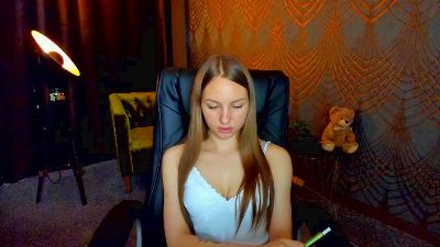 MilaAddams live cam on Cam4