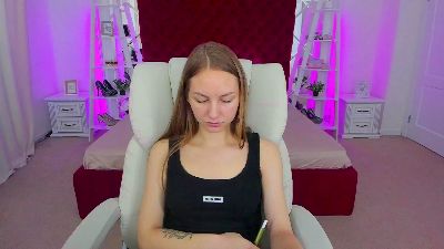 MilaAddams live cam on Cam4