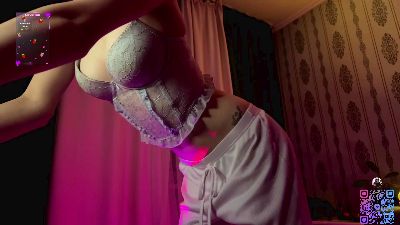 MilaFlame live cam on Cam4