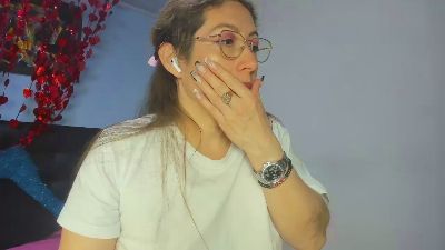 MilaHall_x live cam on Cam4