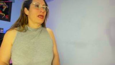 MilaHall_x live cam on Cam4