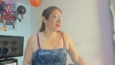 MilaHall_x live cam on Cam4