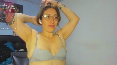 MilaHall_x live cam on Cam4