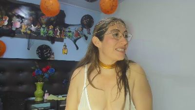 MilaHall_x live cam on Cam4