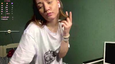 MilaRoe live cam on Cam4