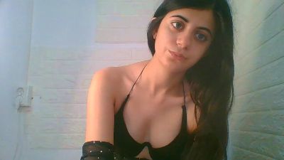 MilaSnow live cam on Cam4
