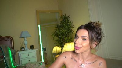 Milagoddesss live cam on Cam4