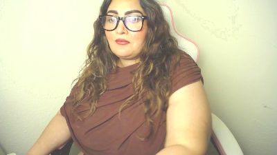 MilaniNutaY live cam on Cam4