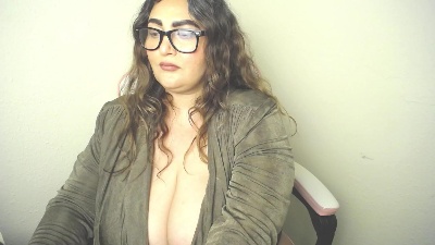 MilaniNutaY live cam on Cam4