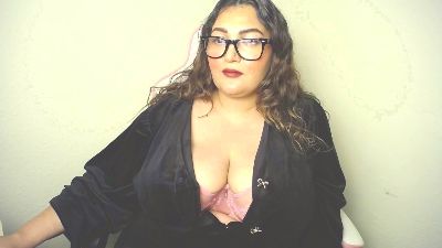 MilaniNutaY live cam on Cam4
