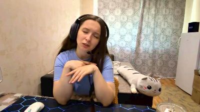 MildaVerzi live cam on Cam4