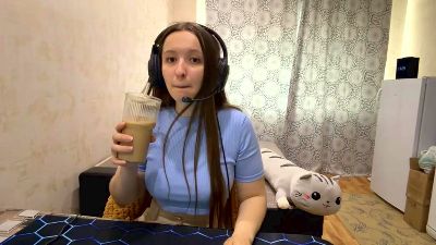 MildaVerzi live cam on Cam4