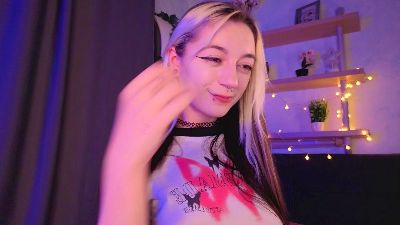 MildredCumby live cam on Cam4