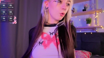 MildredCumby live cam on Cam4
