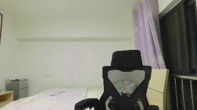 MildredKitchel live cam on Cam4